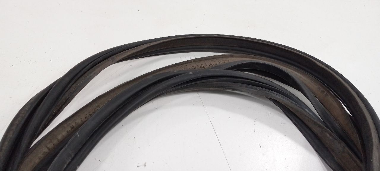 Trunk Lid Hatch Door Rear Back Rubber Seal 2010 Nissan Altima