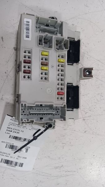 Chrysler 200 Cabin Fuse Box Interior Inner Under Dash  2015 2016 2017