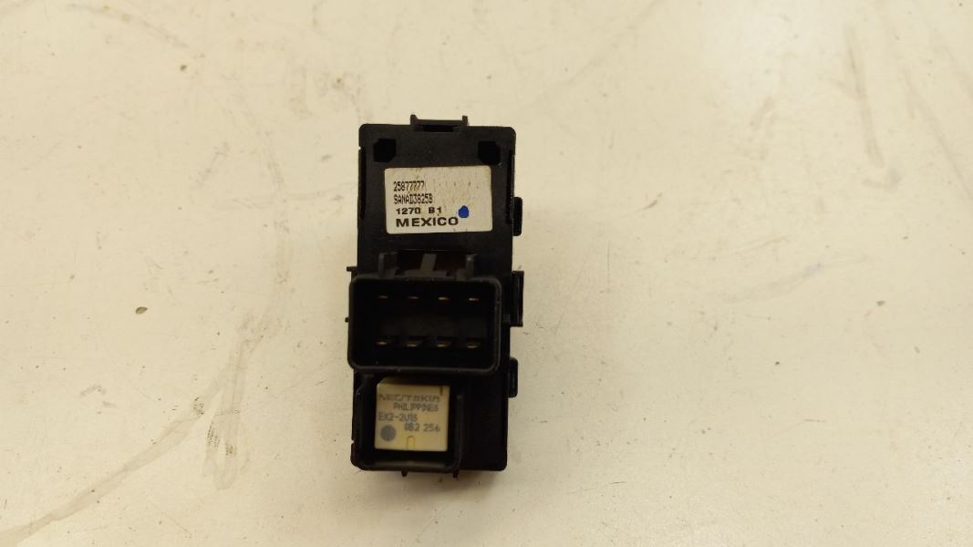 Traverse Power Window Switch Right Passenger Rear 2009 2010 2011 2012