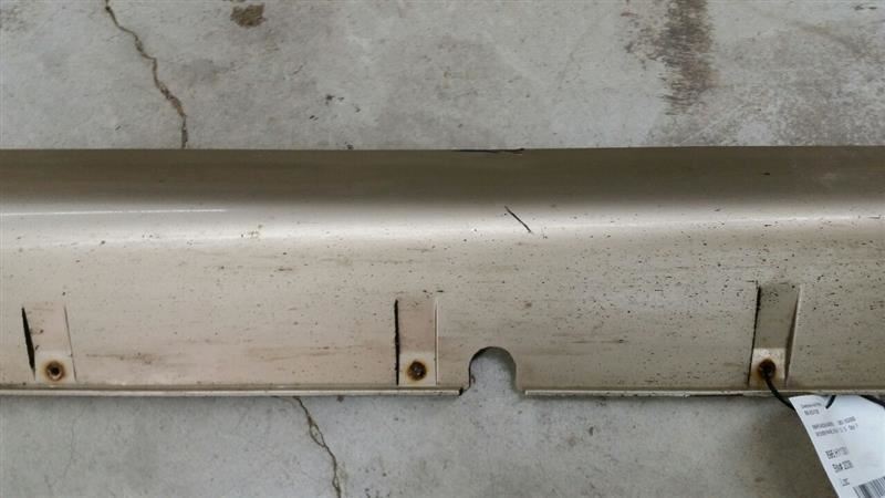 2001 Hyundai XG300 Rocker Panel Trim Cover Molding Skirt Right Passenger 2002