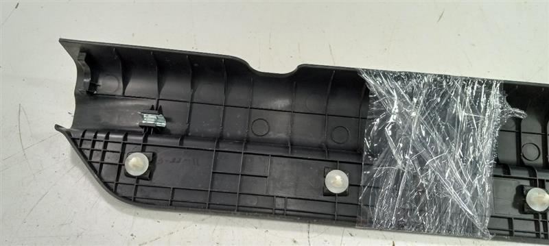 Hyundai Sonata Sill Trim Plate Door Jam Threshold Left Driver Front 2011 2012 13