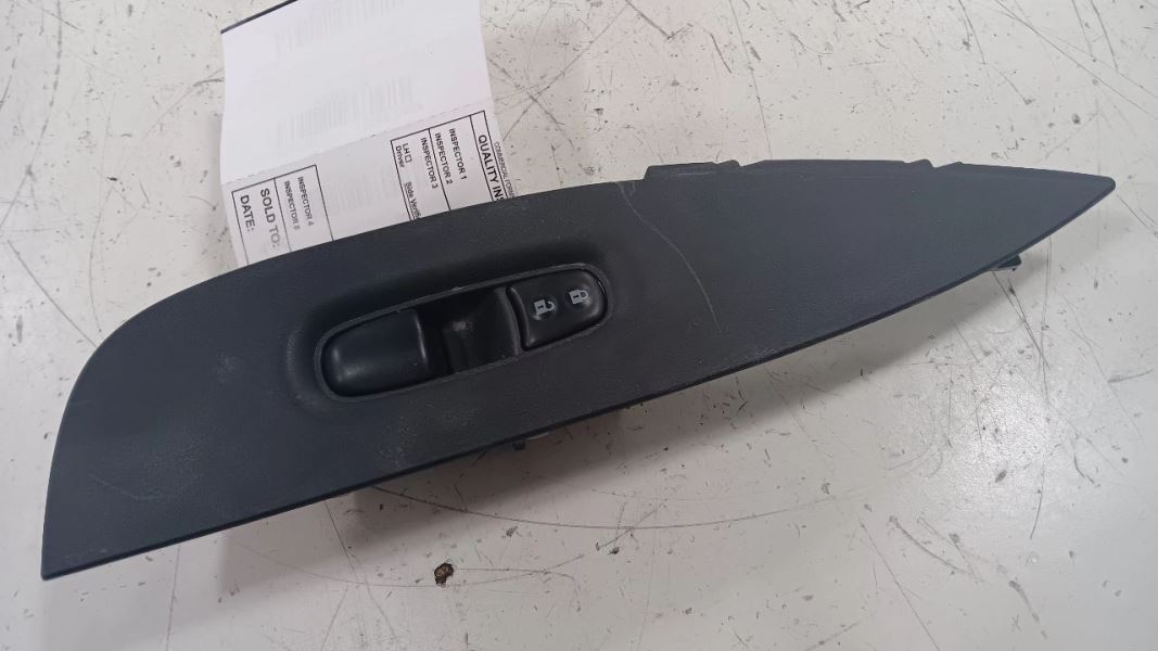 Nissan Rogue Power Window Switch Right Passenger Front  2014 2015 2016 2017