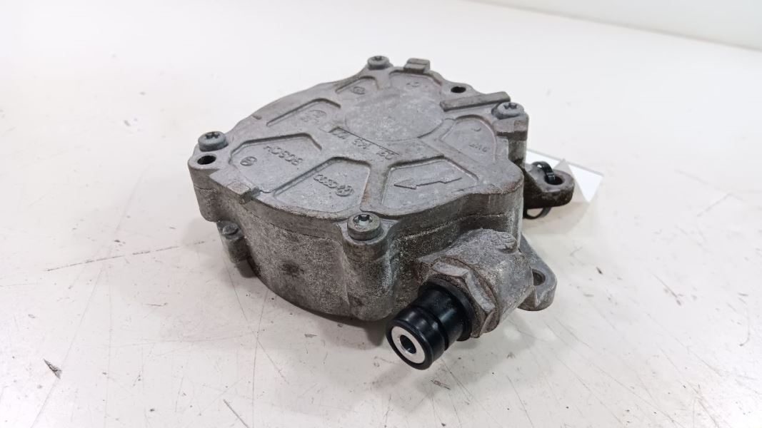 Volkswagen Golf Vacuum Pump 2010 2011 2012 2013 2014