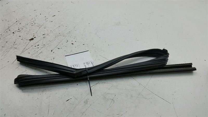 2011 Nissan Versa Door Glass Window Seal Rubber Gasket Left Driver Front 2012