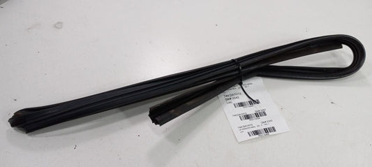 Versa Door Glass Window Seal Rubber Left Driver Front 2009 2010 2011 2012