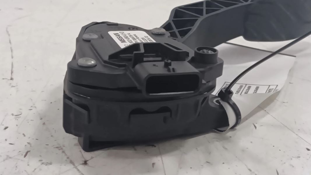 Nissan Rogue Gas Pedal  2014 2015 2016 2017