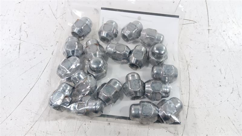 Hyundai Sonata Lug Nut Set 2018 2019