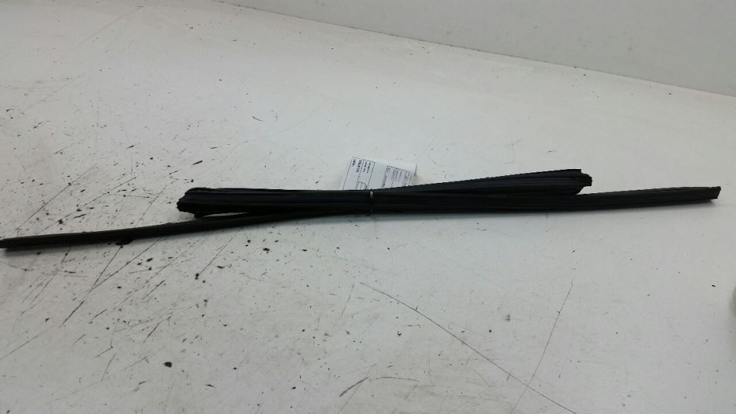 2011 Nissan Versa Door Glass Window Seal Rubber Gasket Left Driver Rear Back