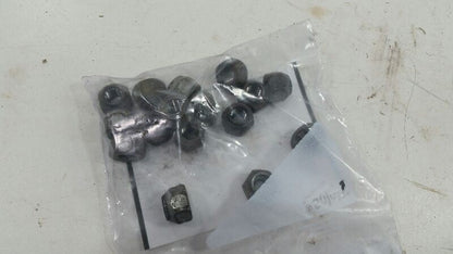 2011 NISSAN VERSA Lug Nut Set 2007 2008 2009 2010