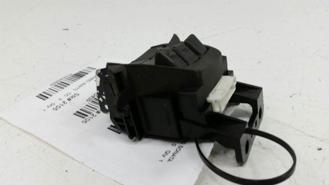 2010 Hyundai Sonata Column Switch Blinker Signal Wiper Mount Bracket OEM 2009