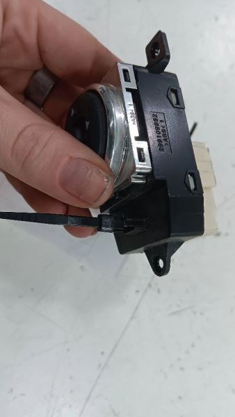 Hyundai Elantra Mirror Switch View Power Door Mirror Switch  2011 2012 2013 2014