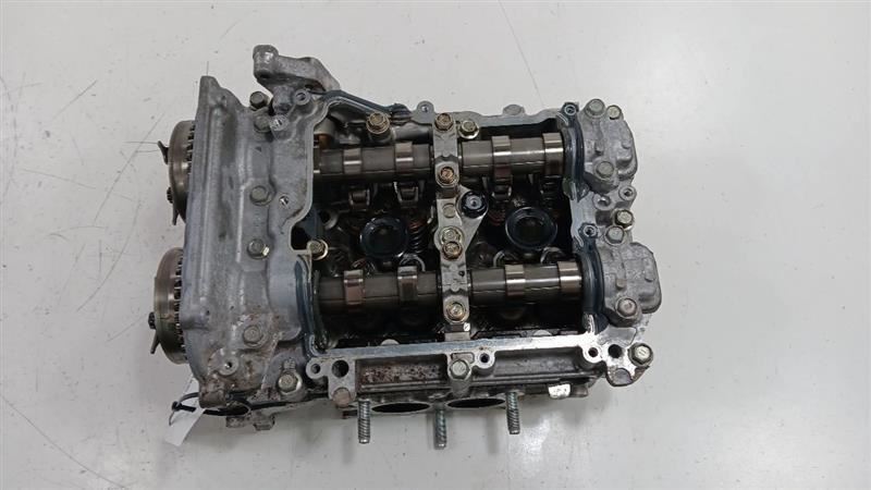 Driver Left Engine Cylinder Head Fits 17-19 IMPREZA