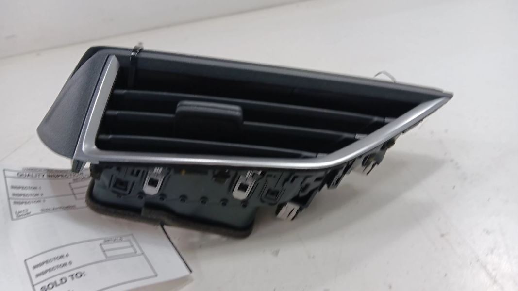 Subaru Impreza Dash Air Vent Center Middle 2017 2018 2019 2020 2021 2022