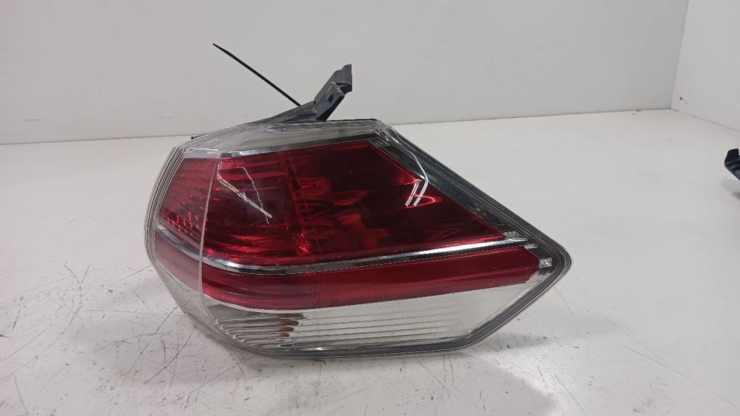 Passenger Tail Light VIN K 1st Digit Korea Built Fits 14-17 ROGUE