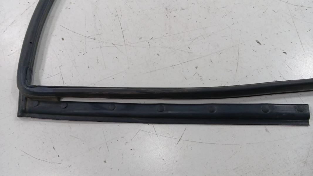 Hyundai Sonata On Door Seal Rubber Right Passenger Rear Back 2011 2012 2013 2014