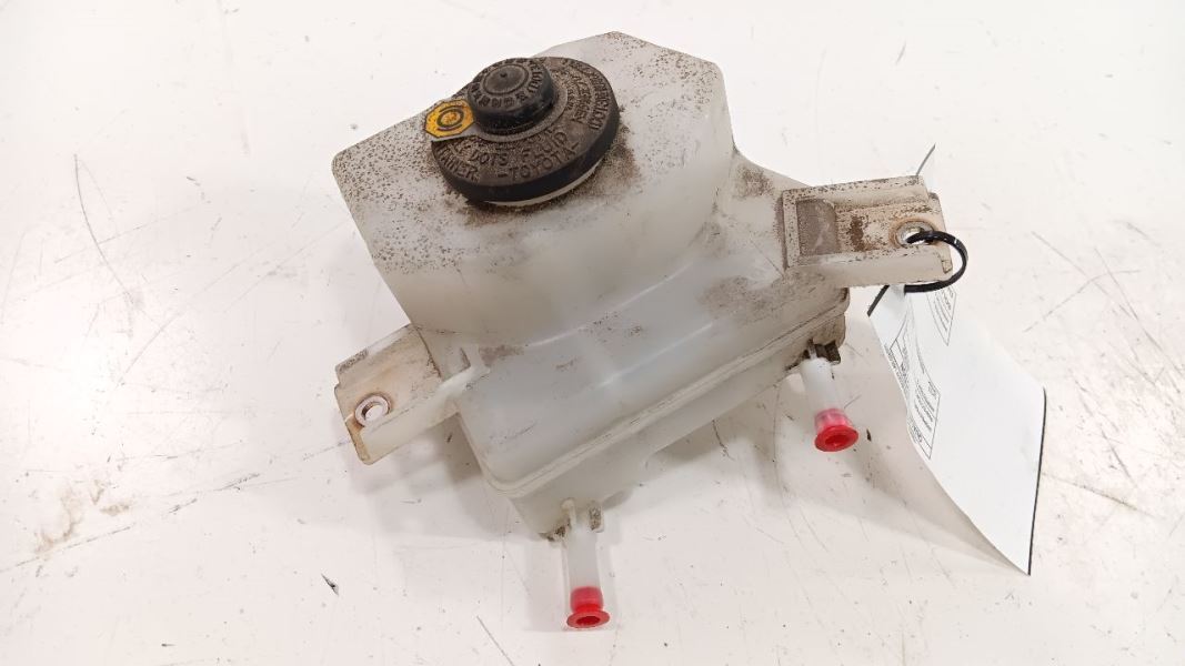 Brake Master Cylinder Resivior Prius C VIN B3 7th And 8th Digit Fits 15 PRIUS