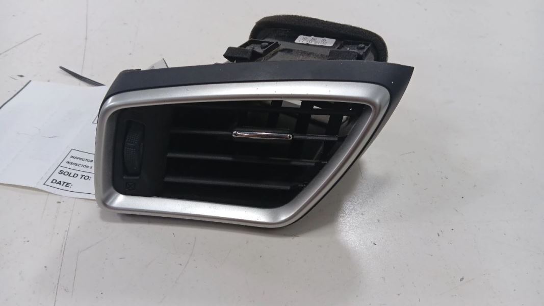 Nissan Rogue Dash Air Vent Left Driver  2014 2015 2016 2017