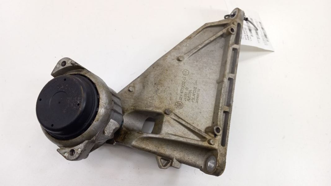 328I Engine Motor Mount Right Passenger 2009 2010 2011 2012 2013