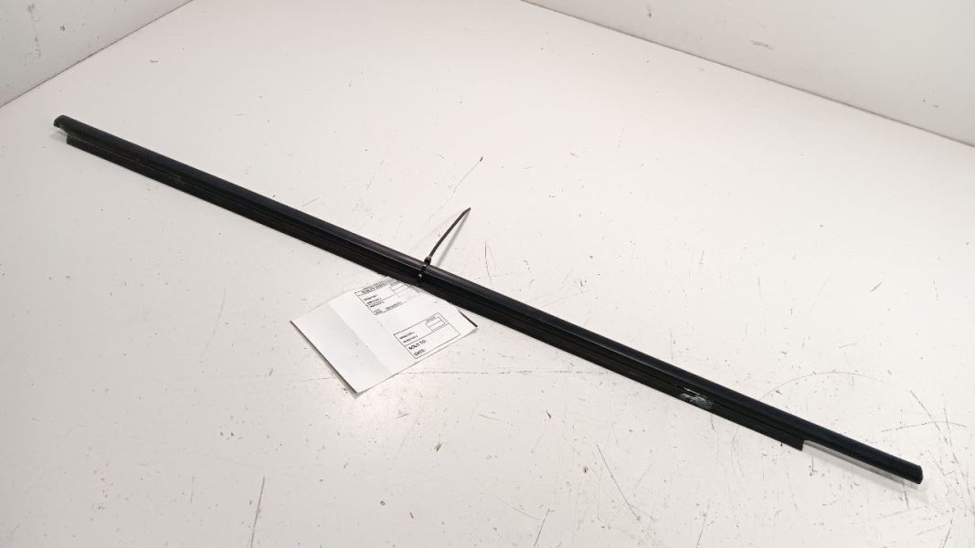 Toyota Prius Passenger Right Front Exterior Weather Strip  201 2012 2013 2014 20