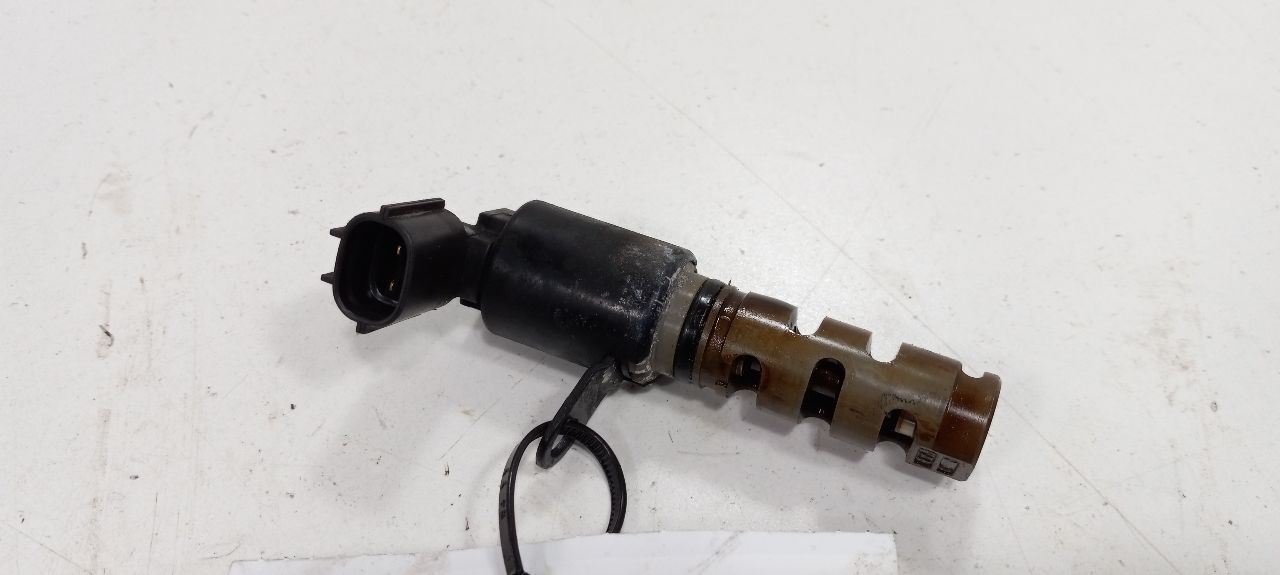 Hyundai Sonata Variable Timing Gear Oil Control Valve Solenoid Cylinder Head '11