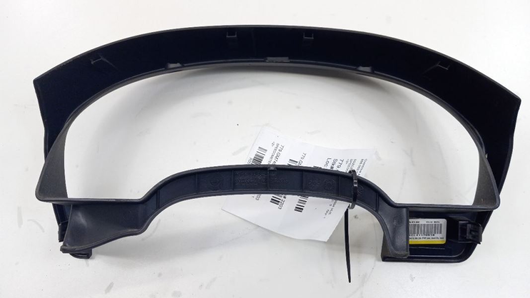 Vue Speedometer Bezel Dash Surround Trim 2004 2005 2006 2007