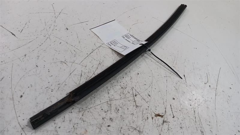 Hyundai Veloster Door Glass Window Weather Strip Trim Rear Right Passenger Side