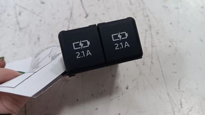 Toyota Rav 4 2.1A USB Charging Port 2019 2020 2021 2022 2023 2024