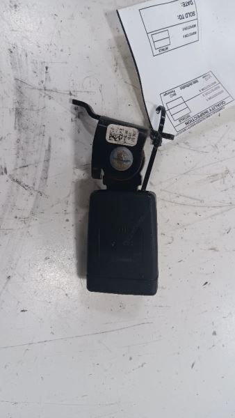 Chrysler 200 Seat Belt Buckle Latch Left Driver Rear Back  2015 2016 2017