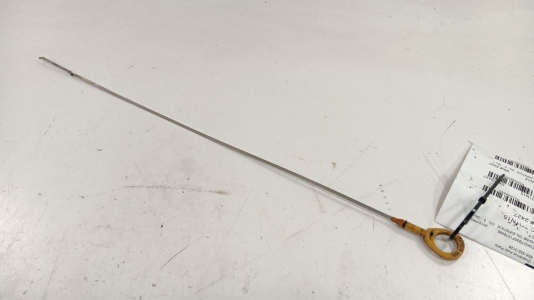 Toyota Prius Engine Oil Dipstick    2012 2013 2014 2015