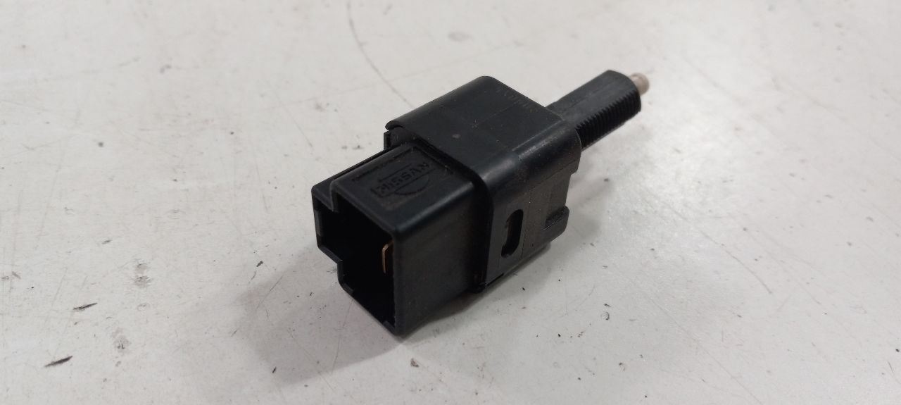 Sentra Brake Pedal Switch 2012 2011 2010 2009 2008 2007