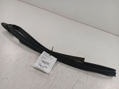 Infiniti Q50 Door Glass Window Seal Rubber Right Passenger Front 2014 2015 2016