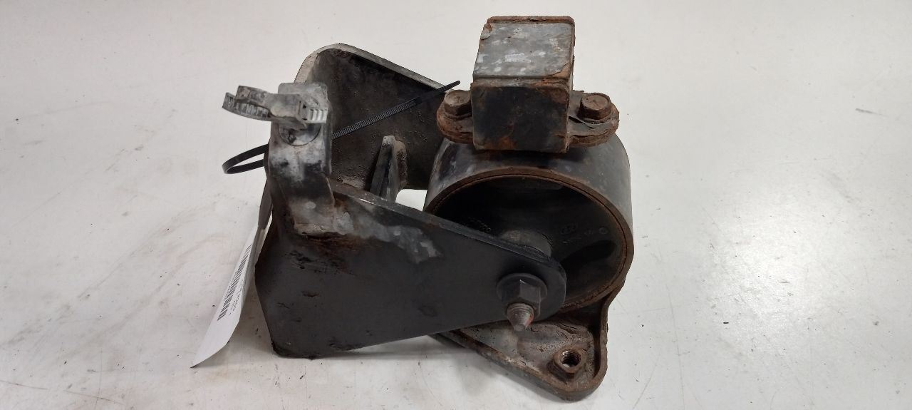 Santa Fe Engine Motor Mount Front 2010 2011 2012