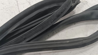 Nissan Rogue On Door Seal Rubber Left Driver Front  2014 2015 2016 2017