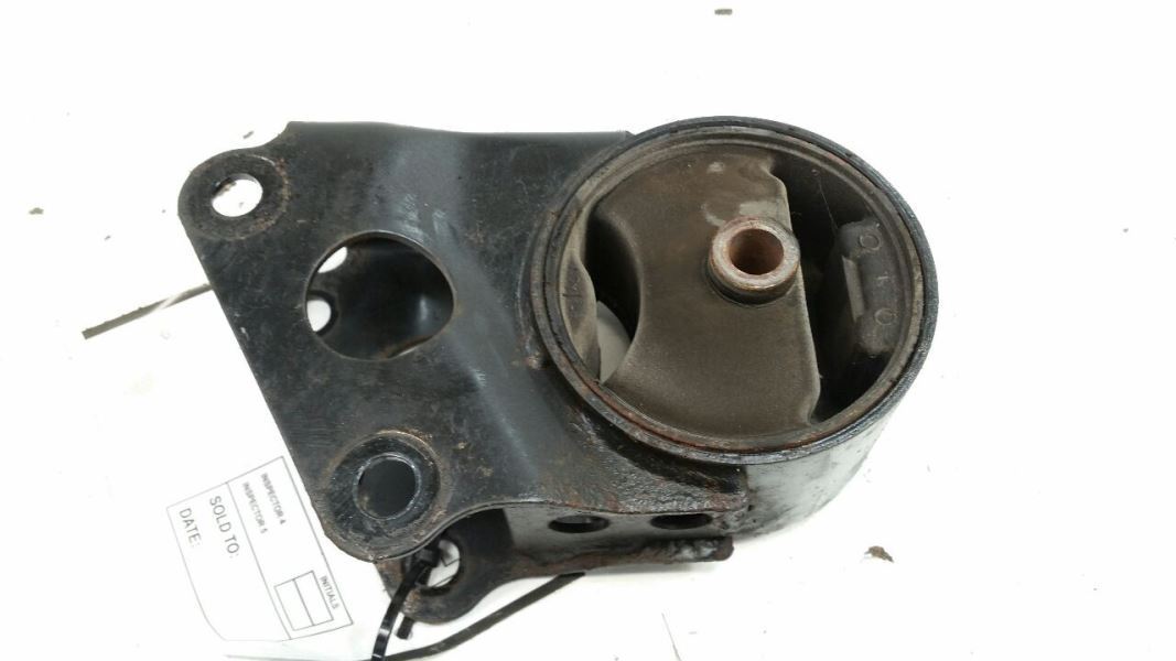 2005 Nissan Altima Engine Motor Mount Front 2002 2003 2004 2006