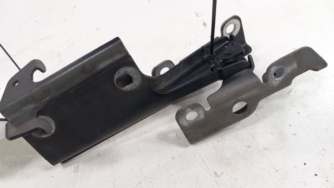 Trailblazer Hood Hinge Set Left and Right 2004 2005 2006