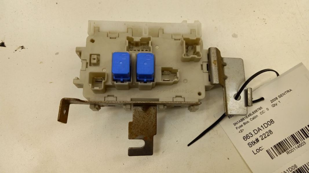 Sentra Cabin Fuse Box Interior Inner Under Dash 2007 2008 2009 2010 2011