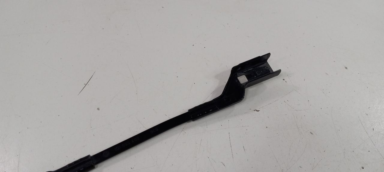 Volkswagen Rabbit Windshield Wiper Arm Left Driver 2006 2007 2008 2009