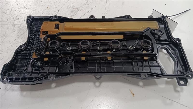 Toyota Camry Engine Cylinder Head Valve Cover  2021 2022 2023