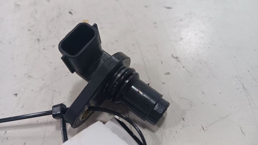 Nissan Rogue Camshaft Cam Shaft Position Sensor  2014 2015 2016 2017