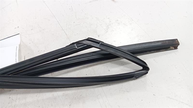 Toyota Prius Door Glass Window Seal Rubber Left Driver Rear Back 2015 2014 2013