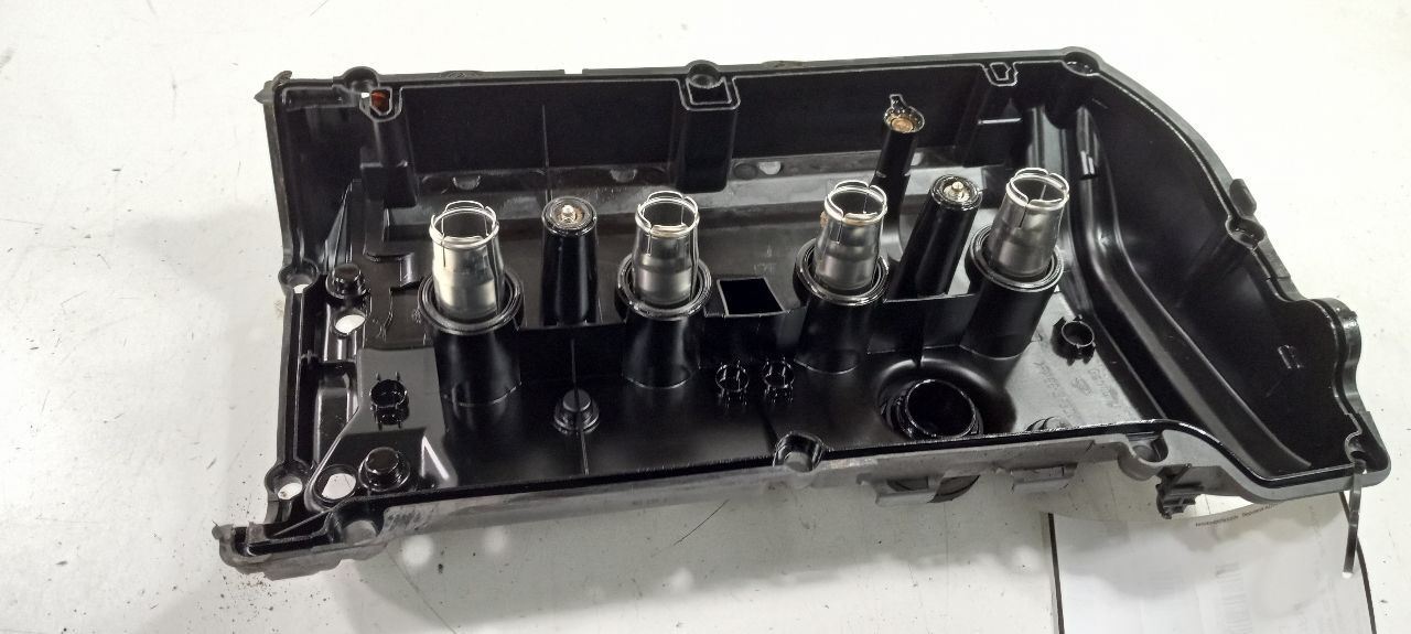 Paceman Engine Cylinder Head Valve Cover 2013 2014 2015 2016