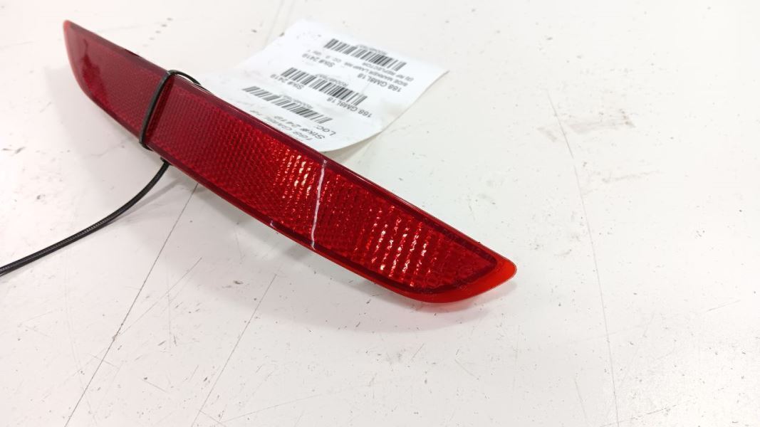 Chevrolet Equinox Rear Marker Light Lamp 2018 2019