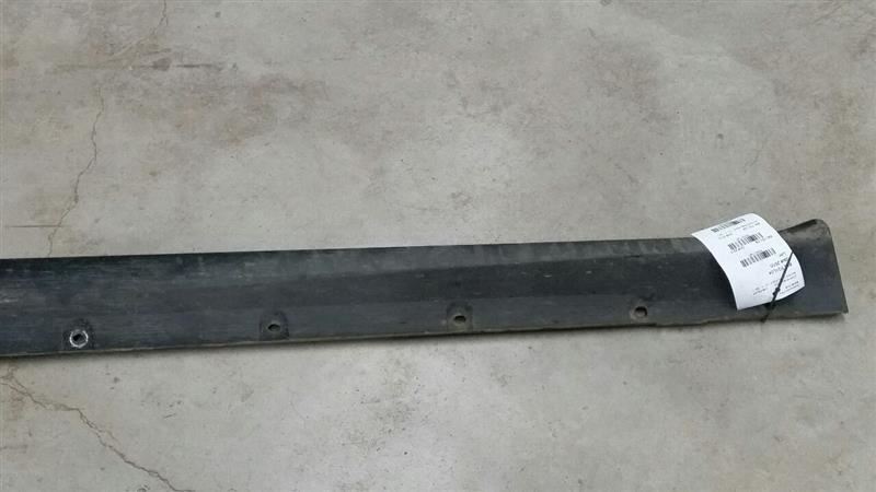 2004 Toyota Celica Rocker Panel Trim Cover Molding Skirt Right Passenger 2005