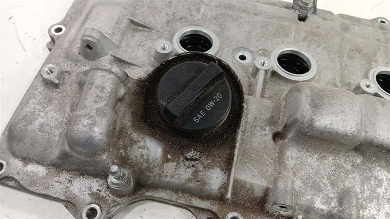 Toyota Prius Engine Cylinder Head Valve Cover 2015 2014 2013 2012