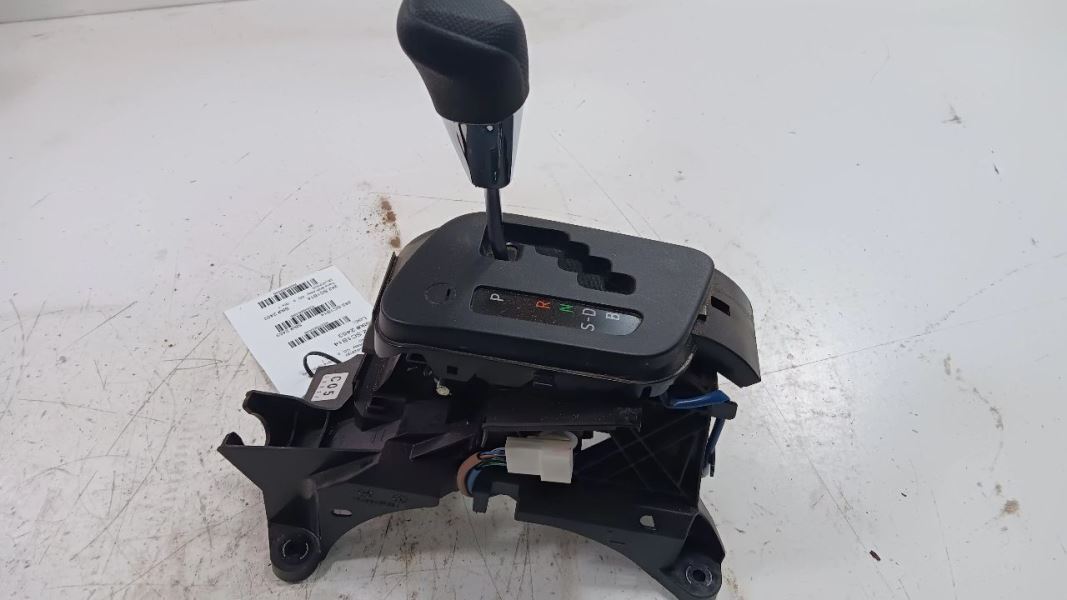 Toyota Scion IQ Transmission Gear Shifter  2011 2012 2013 2014 2015