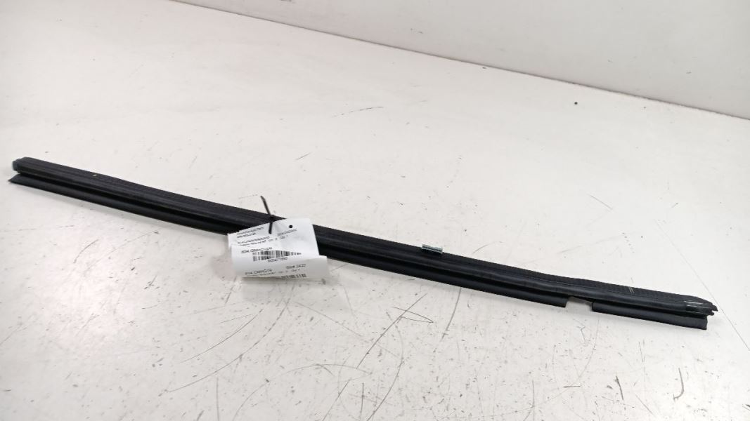 Buick Encore Passenger Right Front Weather Strip Interior 2016 2017 2018 2019