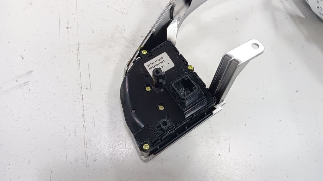 Hyundai Sonata Column Switch Blinker Signal Wiper Mount Bracket 2018 2019