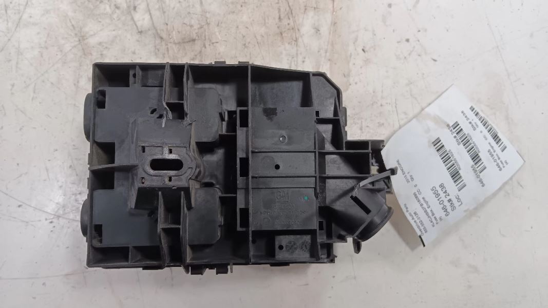 Fuse Box Engine VIN B 8th Digit Opt Luv Fits 15-16 ENCORE