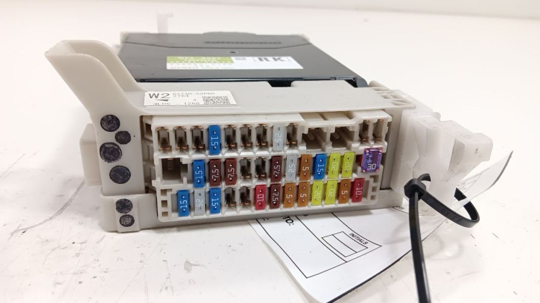 Toyota Prius Cabin Fuse Box    2012 2013 2014 2015