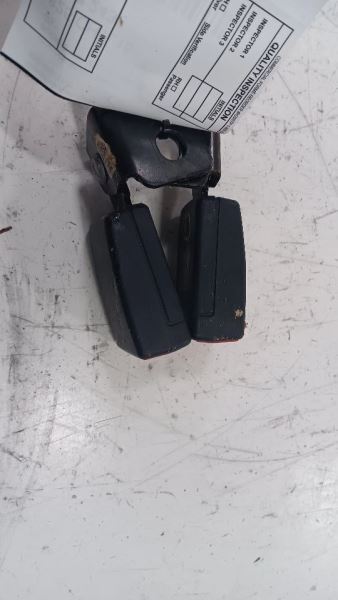 Chrysler 200 Seat Belt Buckle Latch Right Passenger Rear Back  2015 2016 2017